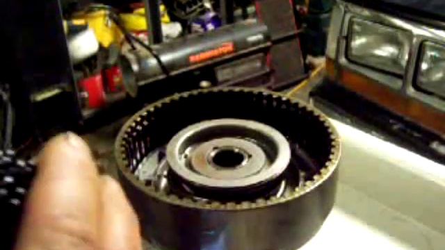 Ford AOD Transmission Forward Clutch Disassembly смотреть онлайн