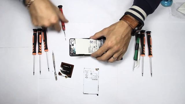Замена аккумулятора на Sony Xperia Z1 Compact смотреть онлайн