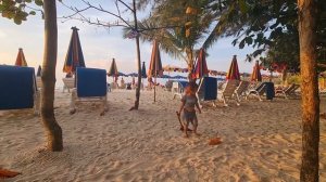 Пляж Най Янг обзор. Парк Сиринат.