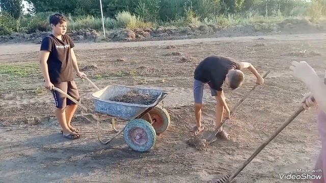 Субботник – это, в первую очередь, праздник - праздник чистоты, порядка и хорошего настроения. смотреть онлайн