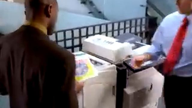 Seiter Miller Kyocera - Color смотреть онлайн