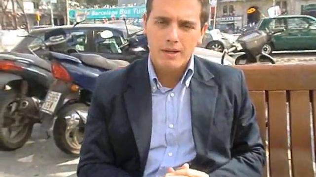 La palabra de los violentos no vale nada. Albert Rivera 2010 #Videoblog16 смотреть онлайн