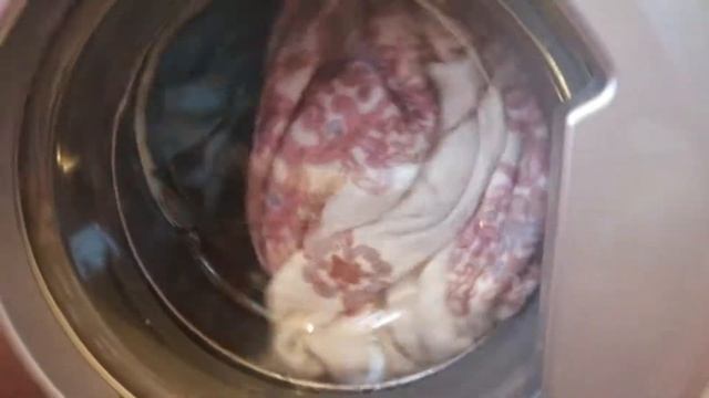 Запуск машины стирка пледов, программа "СИНТЕТИКА" смотреть онлайн