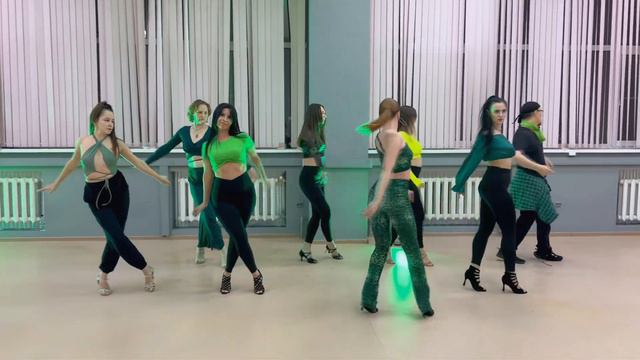 Daniel Santacruz - Envenenao Bachata Lady Style | Solo #хореография Светлана Иванова #bachata смотреть онлайн
