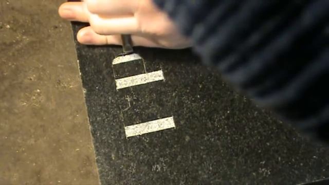 Памятники из гранита. Художественное оформление памятника. Гравировка букв на граните смотреть онлайн