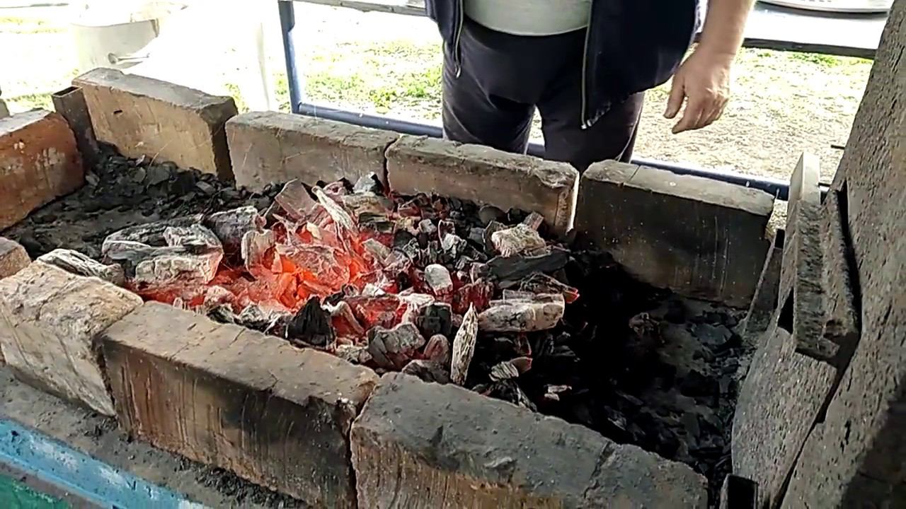 Угли для мангала . Безопасный розжиг. смотреть онлайн
