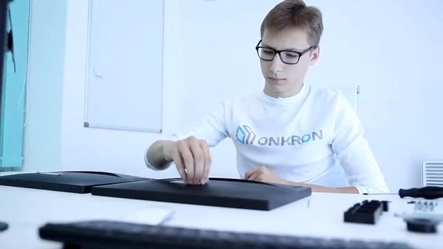 Кронштейн для двух мониторов ONKRON D221E смотреть онлайн