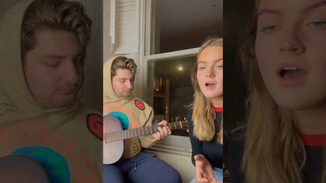 Yours -Ella Henderson acoustic cover by Lily harvey & Benjy Brick смотреть онлайн