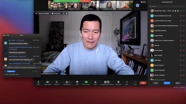 Zoom tip for large meetings -- pause the chat log by scrolling up смотреть онлайн