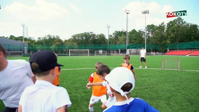 На пути в «Локомотив». Отбор в Академию смотреть онлайн