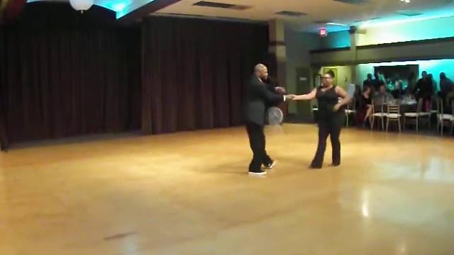 Dance Scout 2013- Dominique Martin & Lauren Hubbard (West Coast Swing Performance) смотреть онлайн