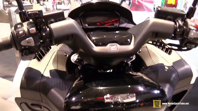 2019 Honda Integra S 750 Maxi Scooter - Walkaround - 2018 EICMA Milan