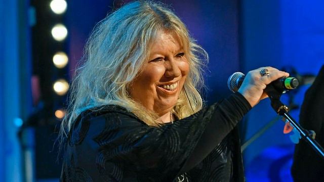 On Days Like These judie tzuke смотреть онлайн
