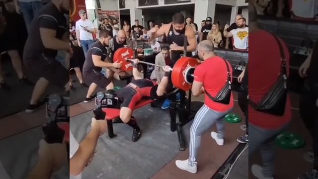 290 кг на штанге и 100 под штангой ( world record) смотреть онлайн
