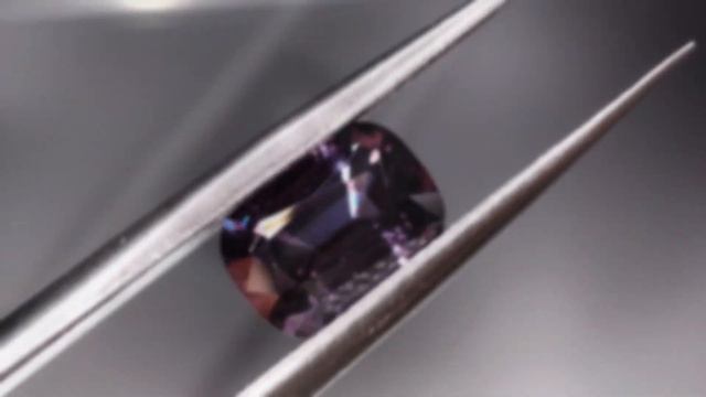 1.69 ct. Шпинель фиолетовая кушон. Бирма/Мьянма + сертификат смотреть онлайн
