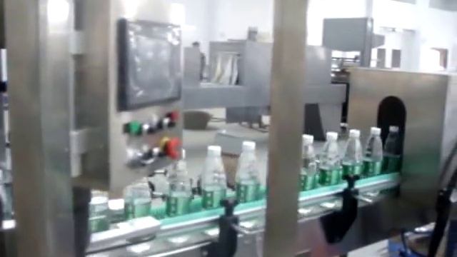 Этикеровщик. Термоусадочная этикетка, слив этикетка смотреть онлайн