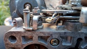 Механический привод второй заслонки карбюратора ОЗОН.