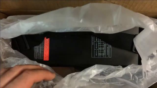Розпакування зварювального інверторного апарату Tekhmann TWI-355 Т смотреть онлайн
