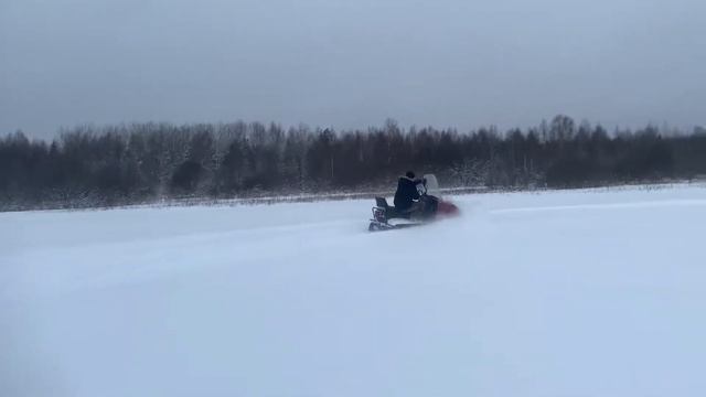 Буран по глубокому снегу смотреть онлайн