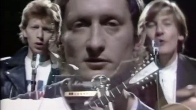 Airport - The Motors