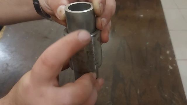 Как сварить трубы с большим зазором. Сварка водопроводных труб близко к стене. смотреть онлайн