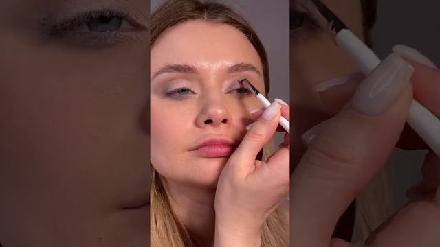 2 простые схемы макияжа глаз смотреть онлайн