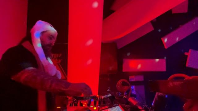 Buda dj set prog techno minimal at der Weiss Haze Berlin. (05.08.22) смотреть онлайн