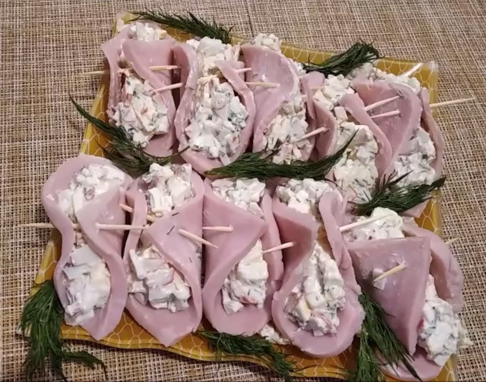 Закуска на Новый год смотреть онлайн