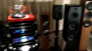 Звучание напольников Emotiva Airmotiv T2. Hi-Fi & High End Show 2018.