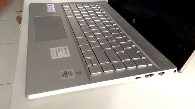 HP New Model 14 ce3065tu Pavilion 10th Generation 2020 смотреть онлайн