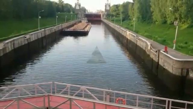 Шлюз N.7 канала им. Москвы. смотреть онлайн