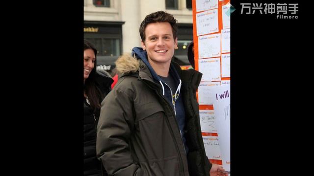 Jonathan Groff
