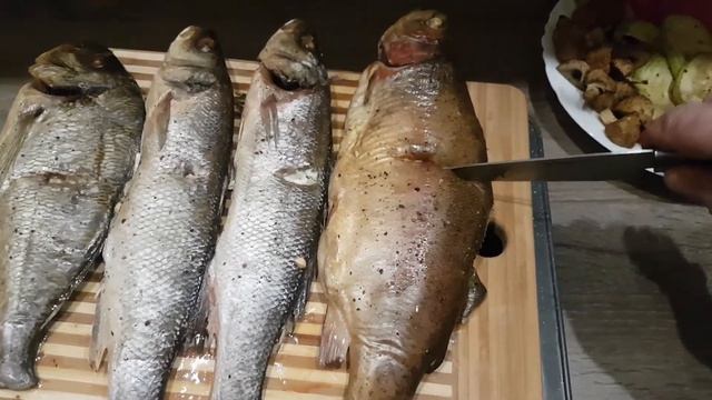 Копчёная рыба на газовом гриле. смотреть онлайн