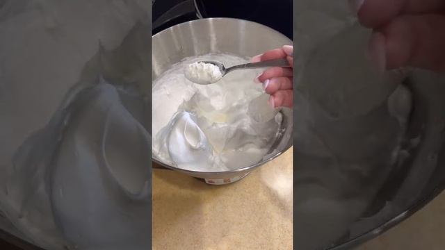 Меренговый рулет смотреть онлайн