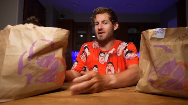 Erik's FAVORITE Taco Bell Menu Item Has RETURNED! смотреть онлайн