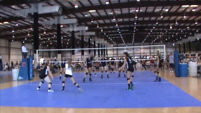 Blocking a 6'8" Girl!!! I'm Unstoppable! смотреть онлайн