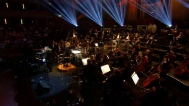Bill Bailey - How Deep is Your Love - Remarkable Guide to the Orchestra смотреть онлайн