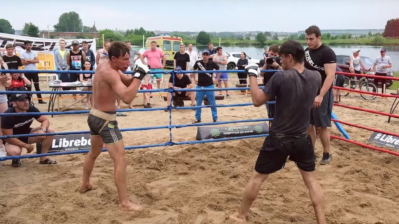 БЕШЕНЫЙ БОЙ ДВУХ УЛИЧНЫХ БОЙЦОВ !! смотреть онлайн