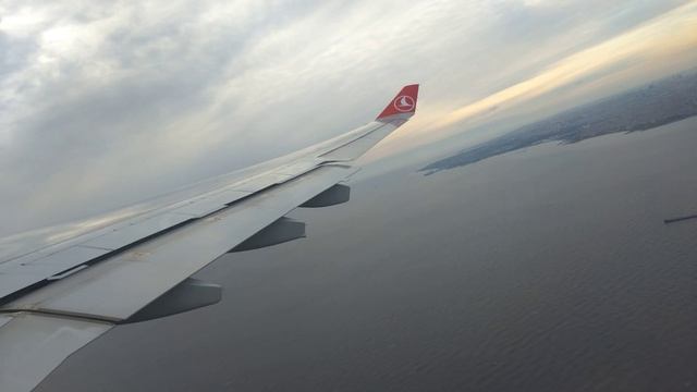 Turkish Airlines Airbus A330-300 Takeoff from Istanbul Atatürk Airport (ISL|LTBA) смотреть онлайн