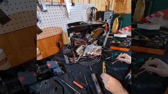 Delonghi autentica. Ремонт. Замена пароблока. смотреть онлайн