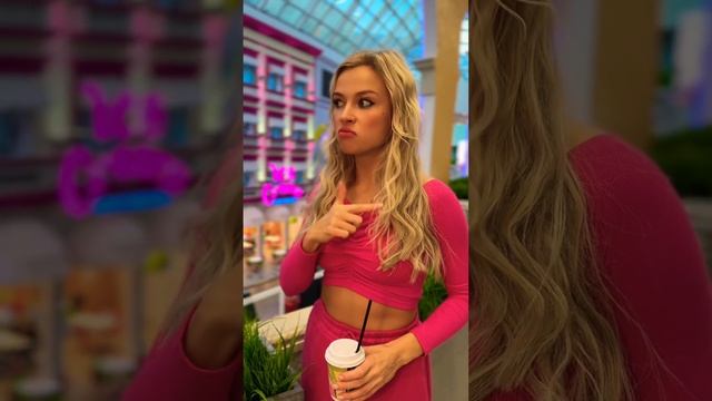Women's showdown ?/Пока ссорились парня увели ?♀️ #bestvideo #shortsfeed смотреть онлайн