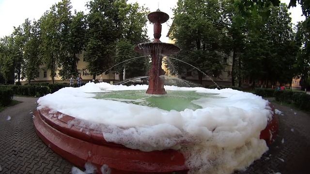 Уронили шампунь в фонтан смотреть онлайн