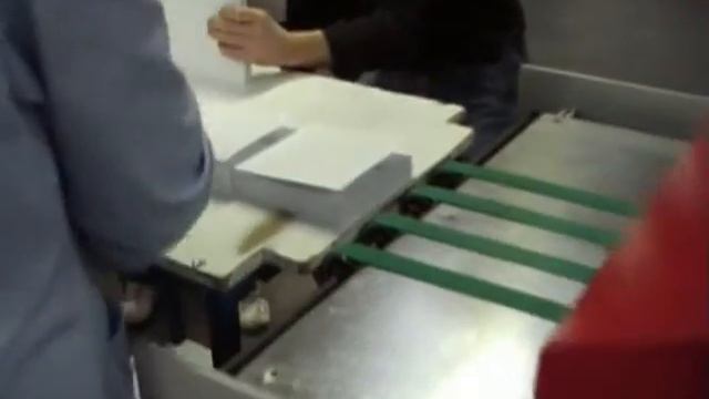 Автомат для обрезки уголков книжных блоков Automaberg Corner Trim смотреть онлайн