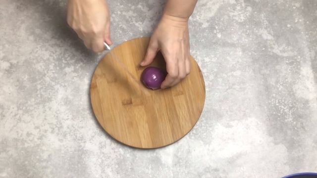 Простой и вкусный салат из свежей белокочанной капусты ? САЛАТ из сырой капусты с морковью и яблоко смотреть онлайн