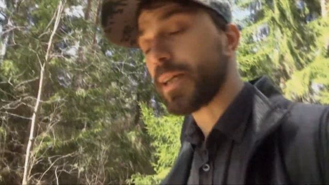 Бомж и горожанин читают рэп смотреть онлайн