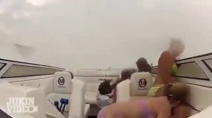 Семеро на лодке - пипец ржака!