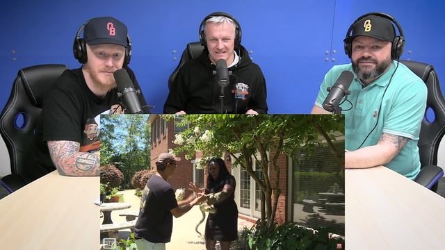 Best News Bloopers REACTION!! | OFFICE BLOKES REACT!! смотреть онлайн
