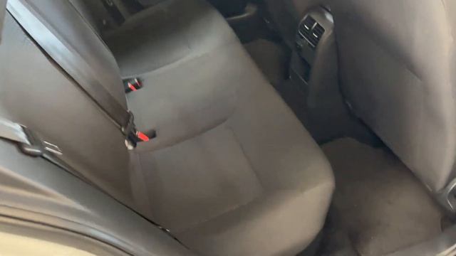 2014 Volkswagen Jetta - Trendline Manual with only 83,000km! смотреть онлайн