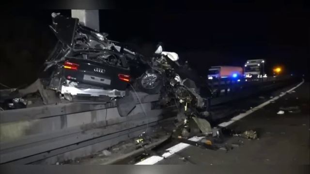 Audi RS6 Crash In German Autobahn