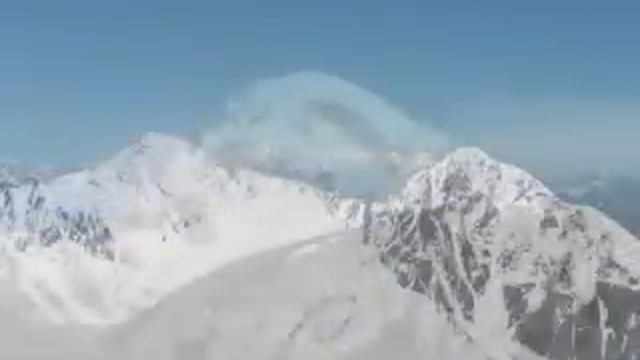 "გერგეტის წმინდა სამება"gergetis cminda sameba. смотреть онлайн